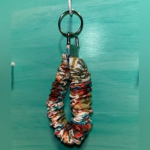 1” scrunchy keychain with stretch band.